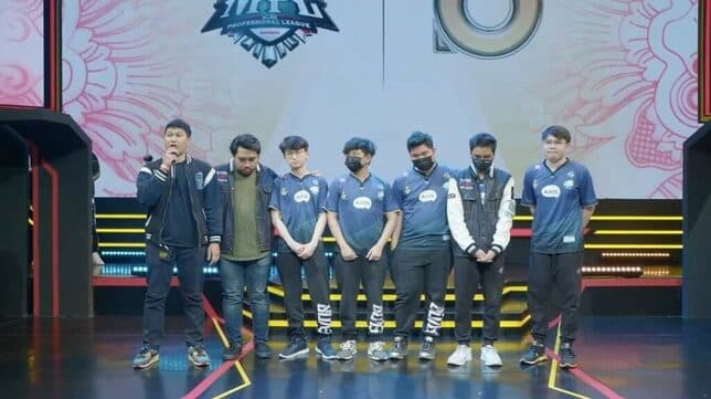 Kalah Di Partai El Clasico, EVOS Legends Gagal Lolos Ke Babak Playoff MPL ID Season 10